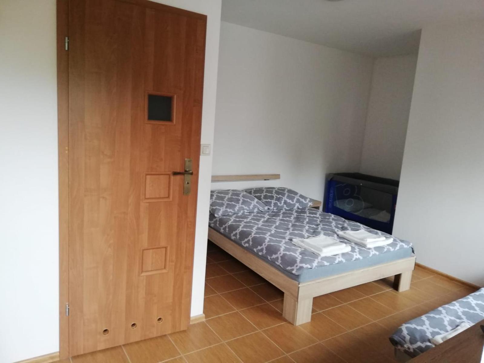 Вилла Pokoje U Iwonki - Barzowice Экстерьер фото